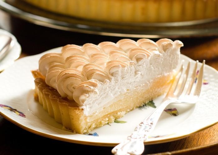 Gluten-free lemon meringue pie