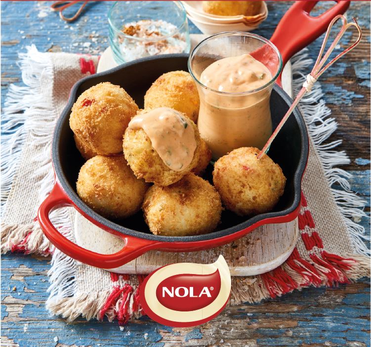Pap balls with spicy dip